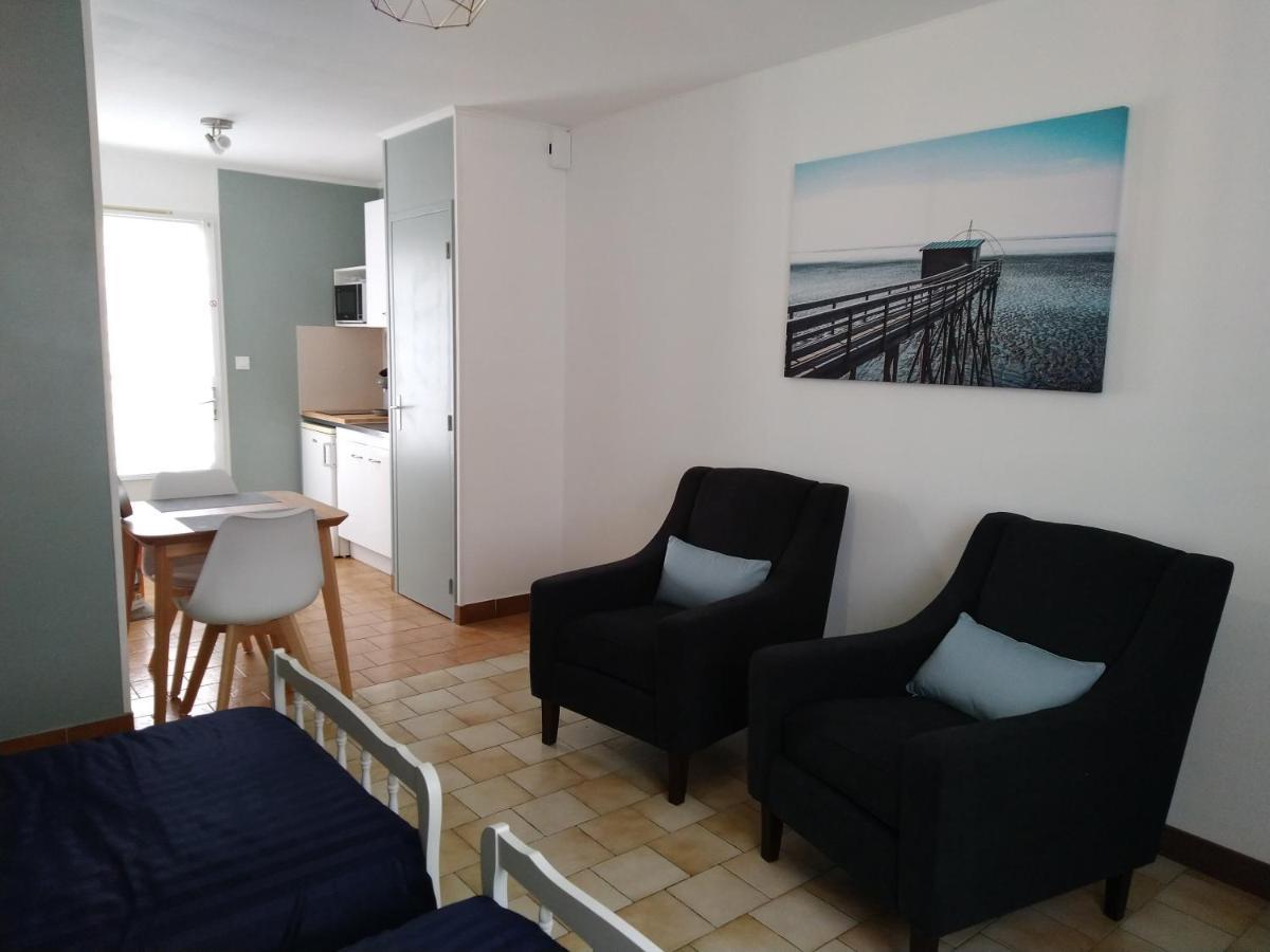 Appartement A Rochefort Esterno foto